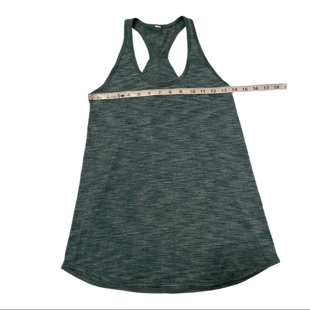 Lululemon Open Cross Back tank top Size Small - Picture 8 of 8
